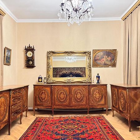 Only Flowers Tbilisi ภายนอก รูปภาพ